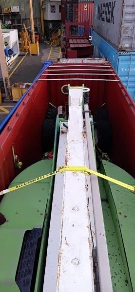Boom Lifts packing – Genie Z135-70 boom lift in a 40ft open top high cube